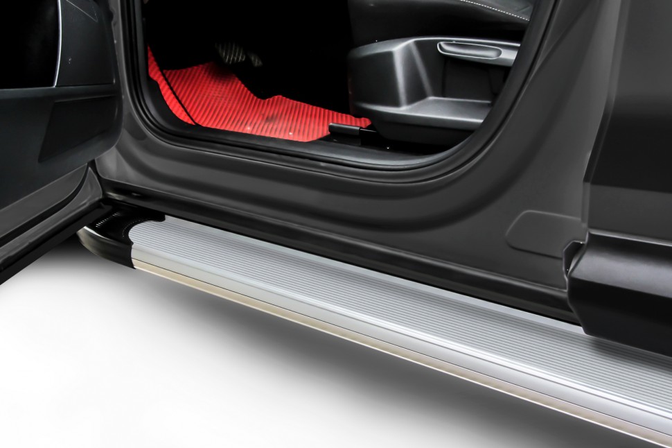 Боковые подножки алюминиевые Ford EcoSport с 2017, модель Optima Silver