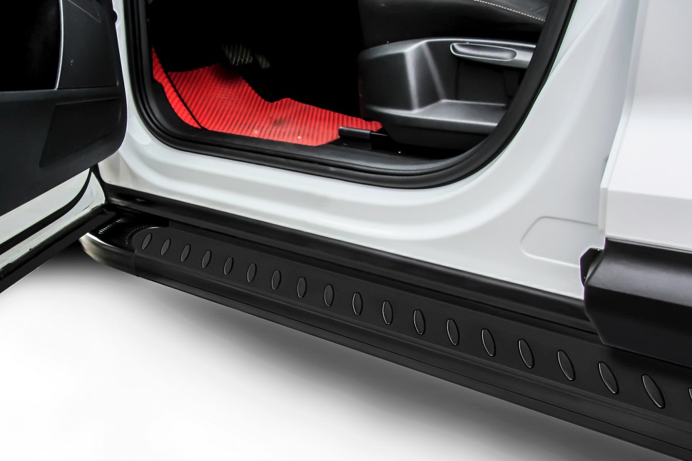 Боковые подножки алюминиевые Hyundai Santa Fe с 2018-2021, модель Prestige Black
