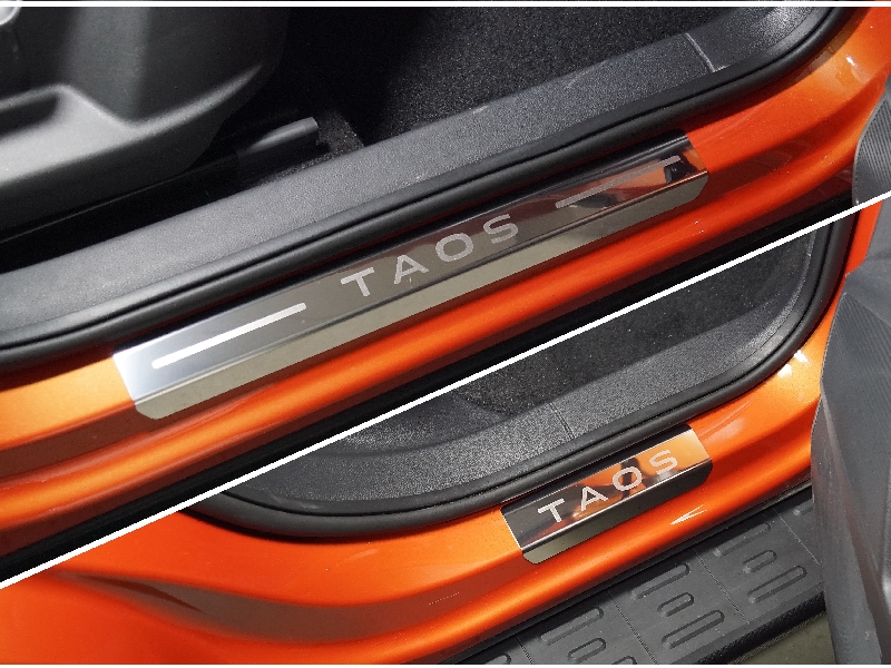 Накладки на пороги Volkswagen Taos с 2021 (лист зеркальный надпись Taos) 4шт
