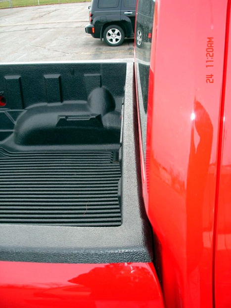 'Вкладыш в кузов пикапа (на борта) для Volkswagen Amarok 2010- по Н В (двойная кабина)'