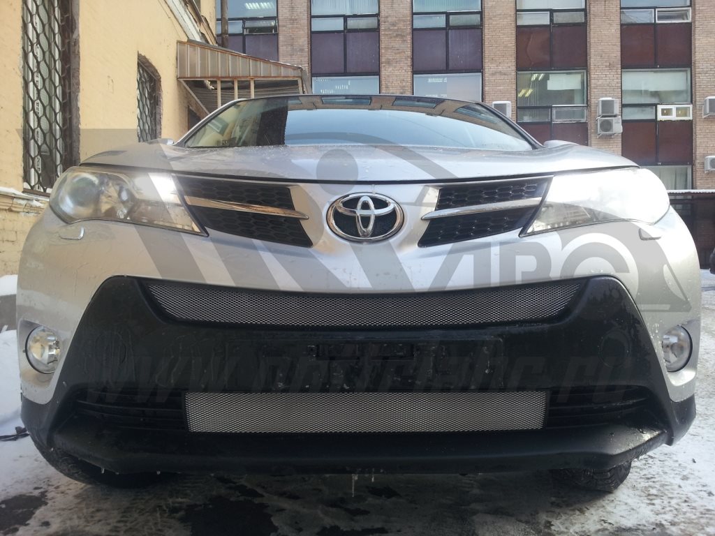 Защита радиатора Toyota RAV4 2012-2015 (Chrome)