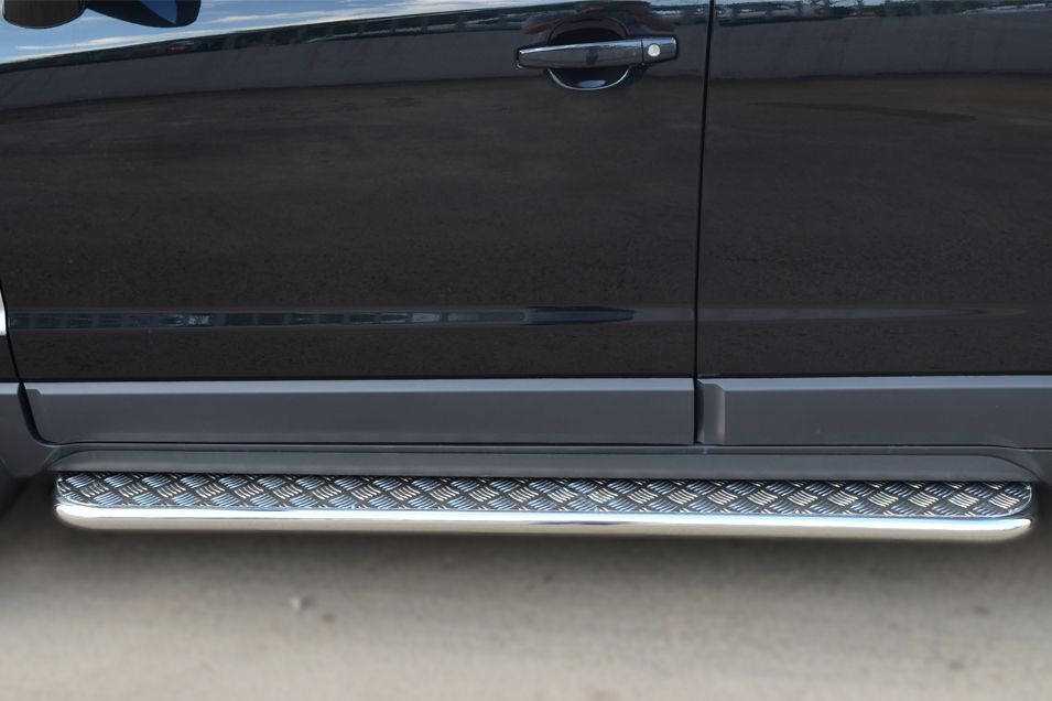 Opel Antara 2012- Пороги труба d42 с листом (Лист алюм,профнерж)(Вариант1) OAL-001370