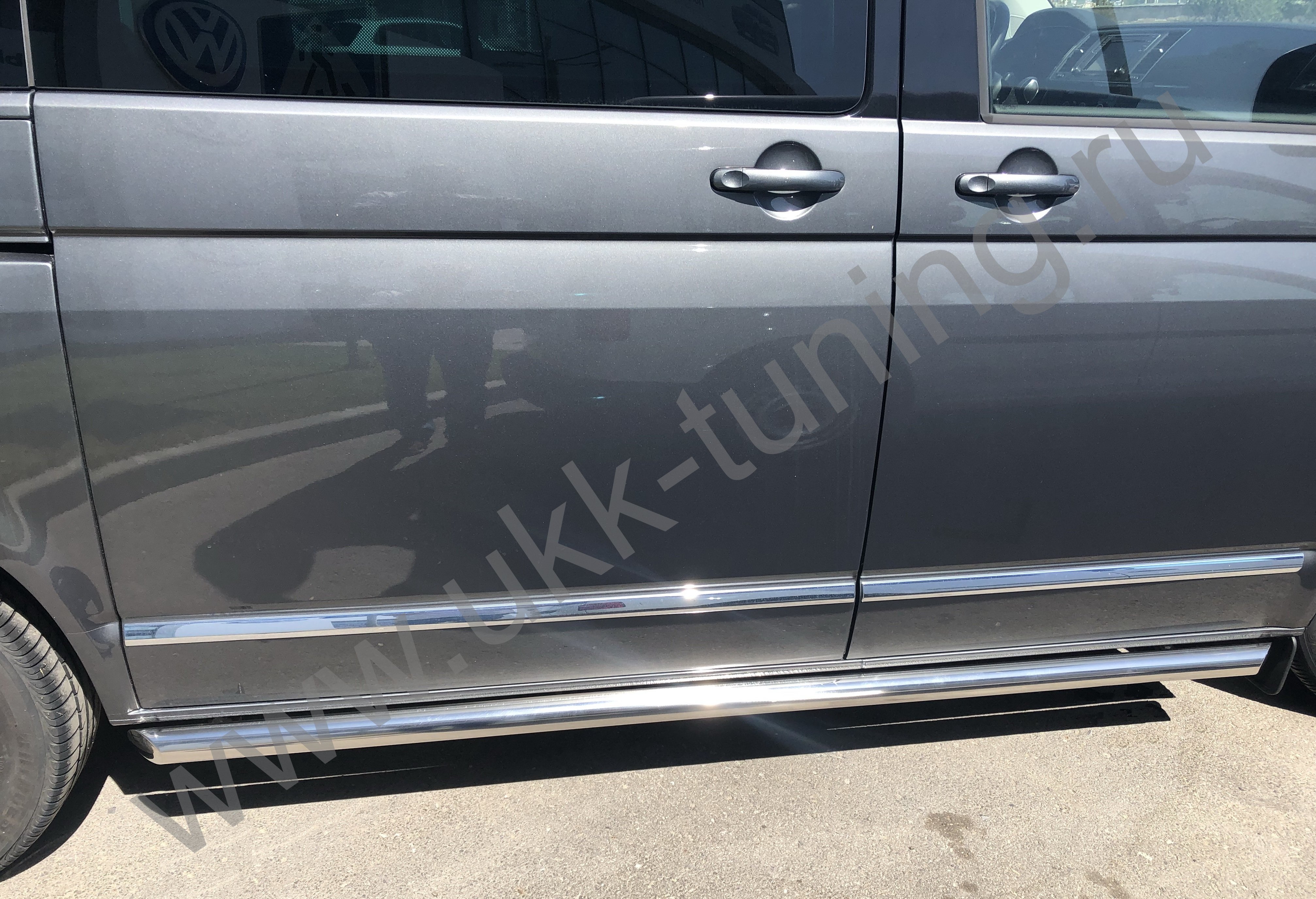 Боковые подножки Volkswagen T5 с 2003-2009 труба