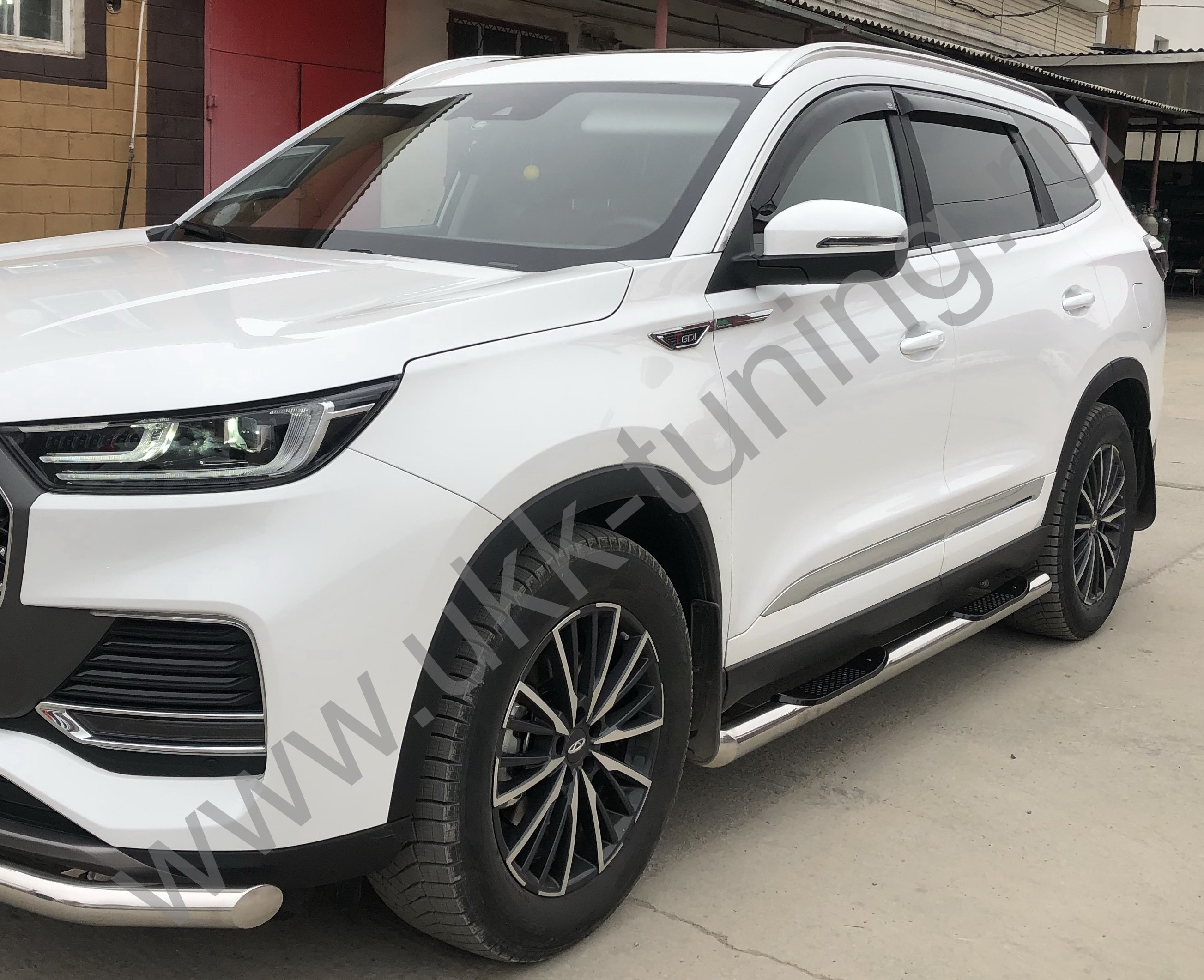 Боковые подножки Xcite X-Cross 8 с 2025 труба с проступью