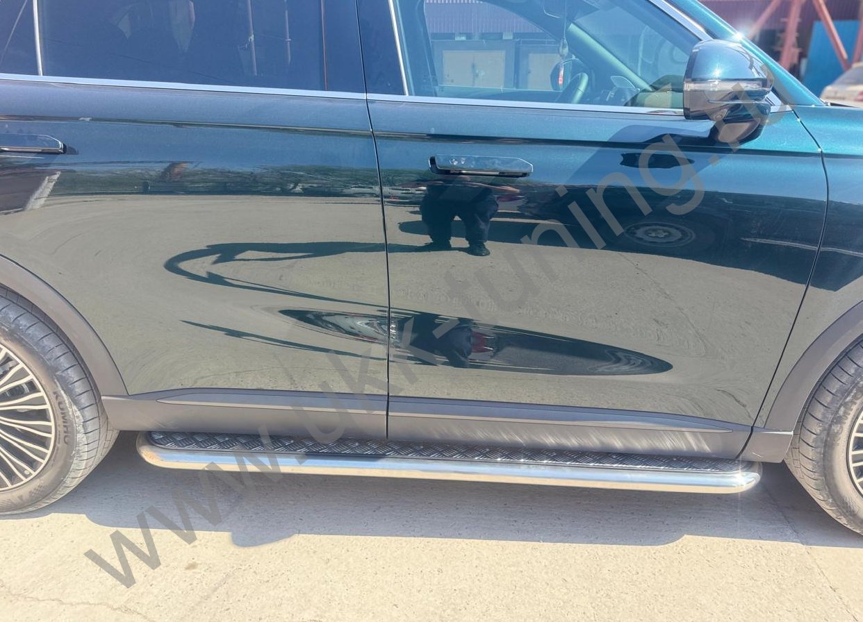 Боковые подножки Chery Tiggo 9 с 2024 с накладным листом