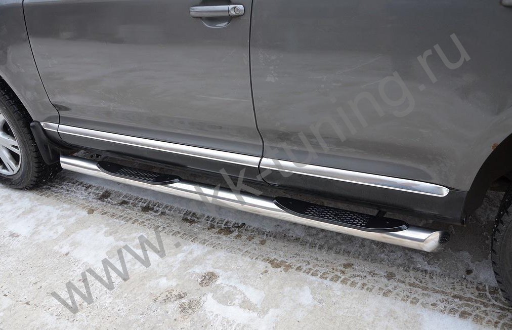 Боковые подножки Volkswagen T5 с 2003-2009 труба с проступью