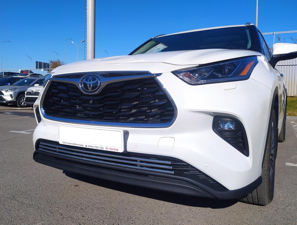 Решетка передняя Toyota Highlander с 2021 16 мм Решетка передняя Toyota Highlander с 2021 16 мм