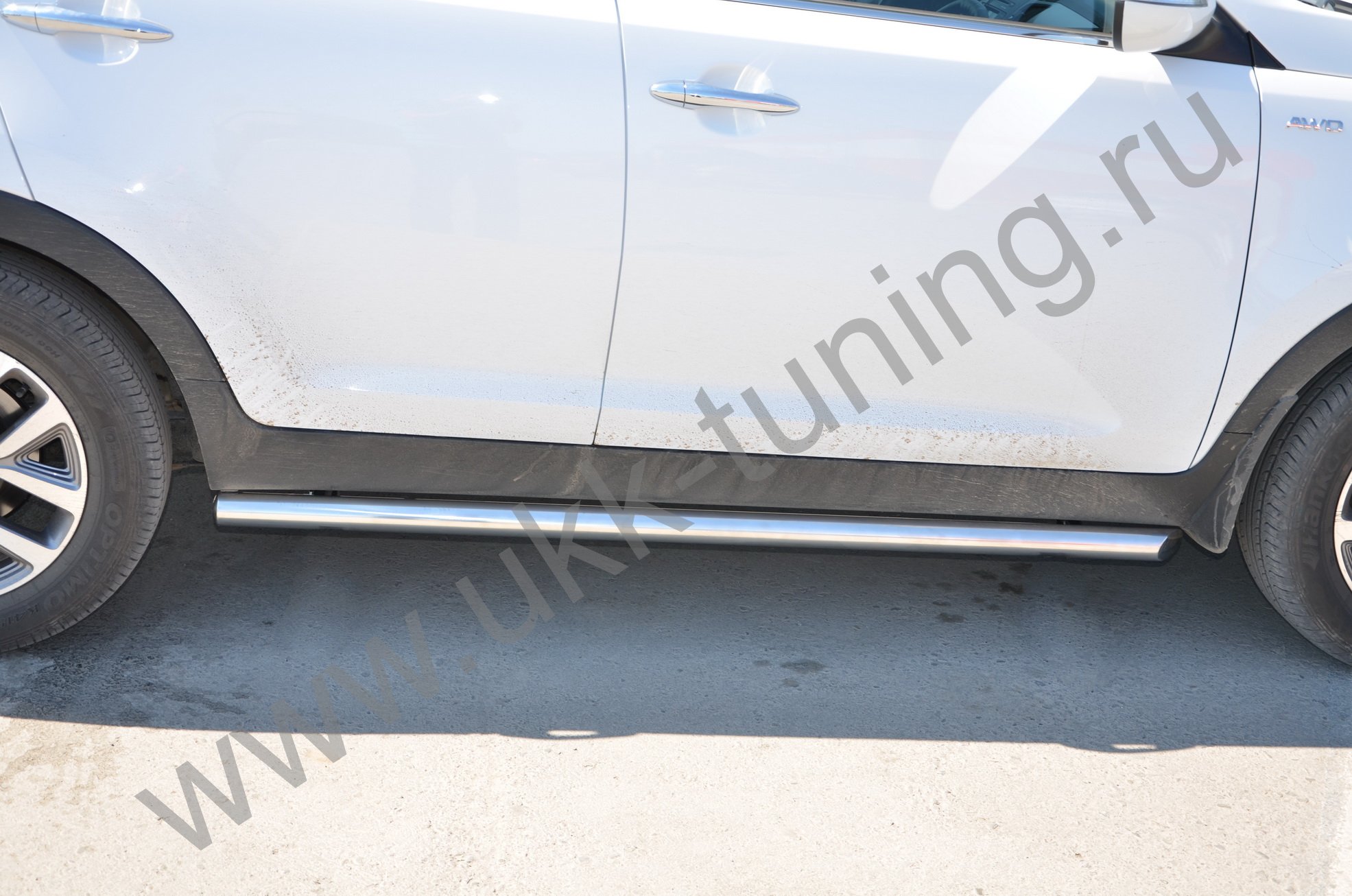 Боковые подножки Kia Sportage 3 с 2010-2015 труба