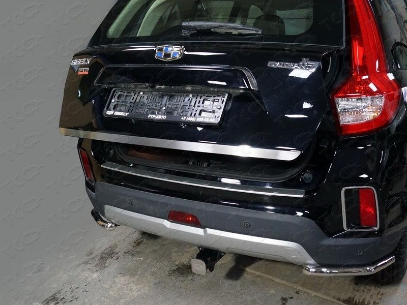 Накладка на заднюю дверь (лист шлифованный) GEELY Emgrand X7 2018- Накладка на заднюю дверь (лист шлифованный) GEELY Emgrand X7 2018-