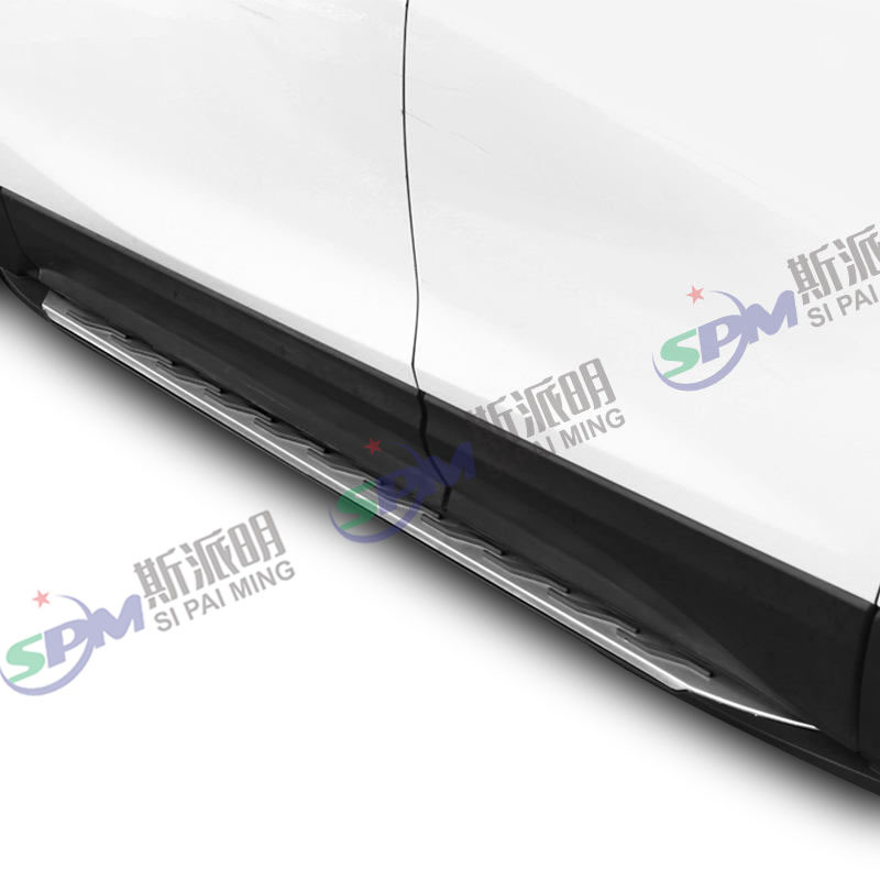 Боковые подножки Chevrolet Equinox (серебристые)