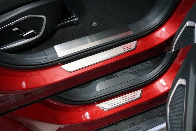 Накладки на пластиковые пороги GEELY Tugella c 2020 (лист шлифованный) 4шт
