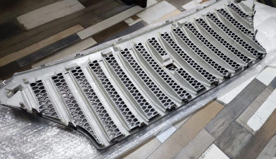 Решётка радиатора Hyundai Santa Fe 4 2018-2020