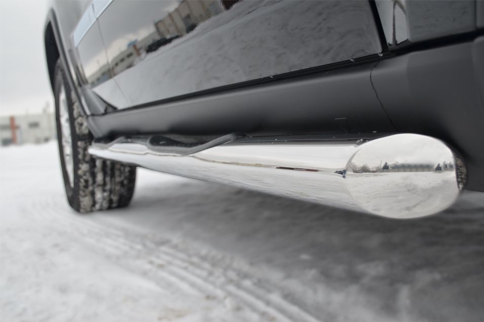 Jeep Grand Cherokee 2012 Защита порогов d76 с накладкой (вариант 1) JGT-0011961