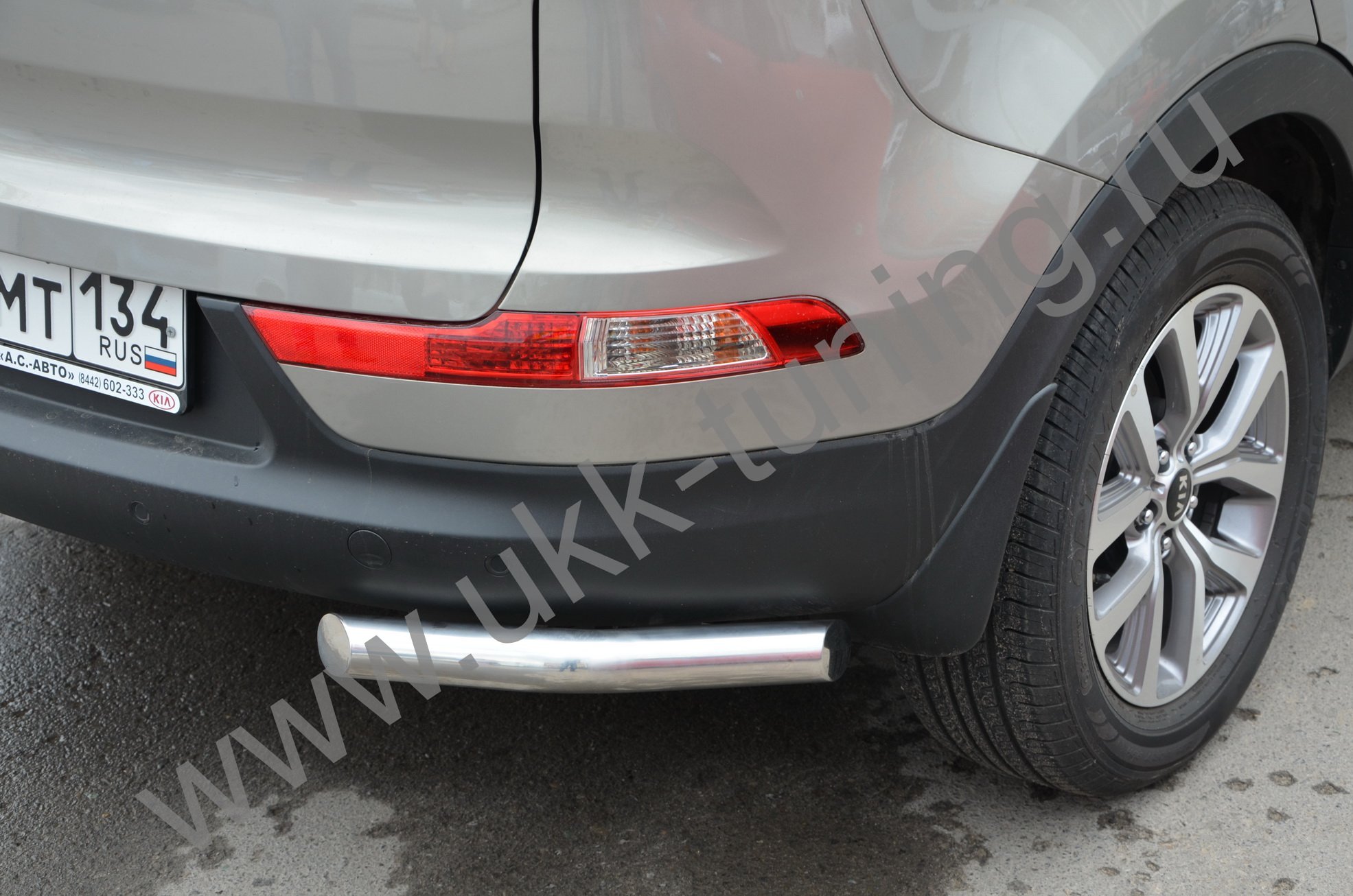 Защита заднего бампера угловая Kia Sportage 3 с 2010-2015
