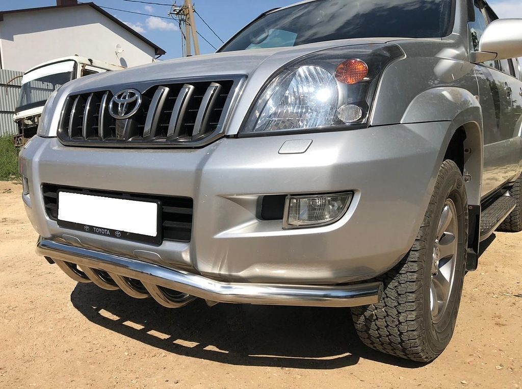 Защита переднего бампера Toyota Land Cruiser Prado 120 c 2003-2009 двойная волна / зубья Защита переднего бампера Toyota Land Cruiser Prado 120 c 2003-2009 двойная волна / зубья