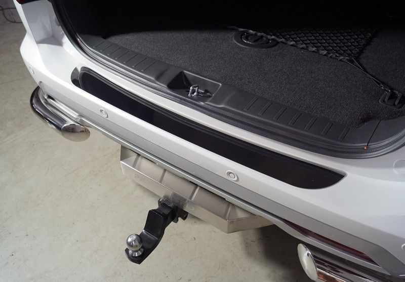 Накладка на задний бампер Mitsubishi Pajero Sport c 2021 (лист зеркальный) Накладка на задний бампер Mitsubishi Pajero Sport c 2021 (лист зеркальный)