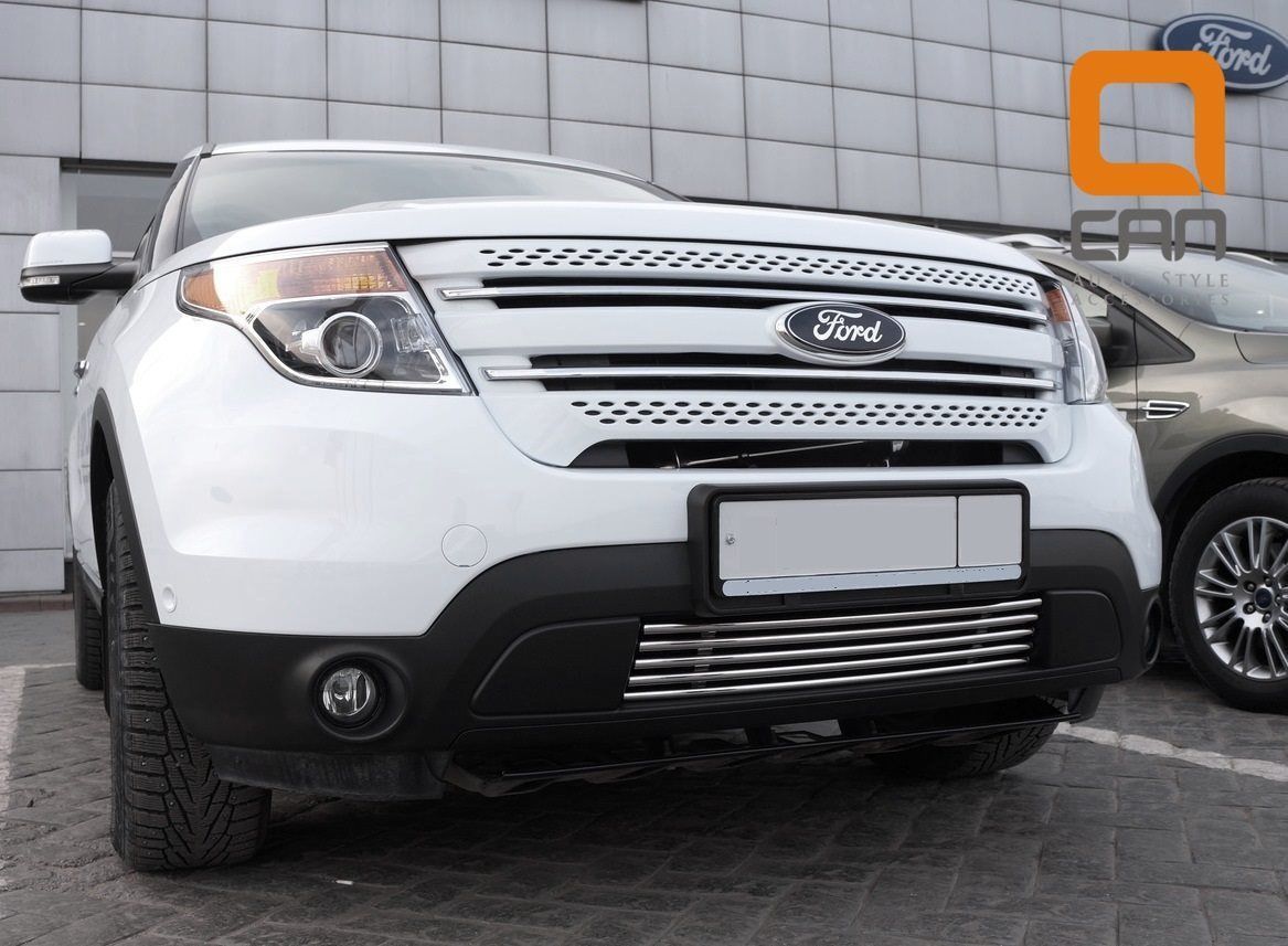 Решетка переднего бампера Ford Explorer 2011-2015