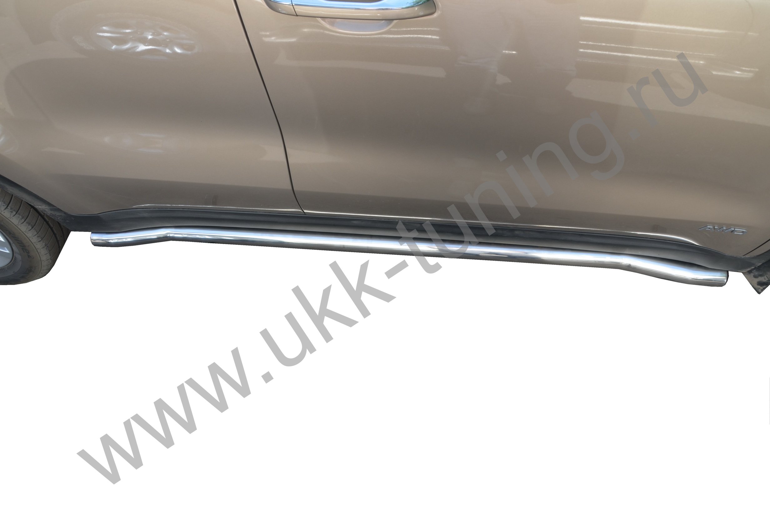 Боковые подножки Kia Sportage с 2018-2020 труба