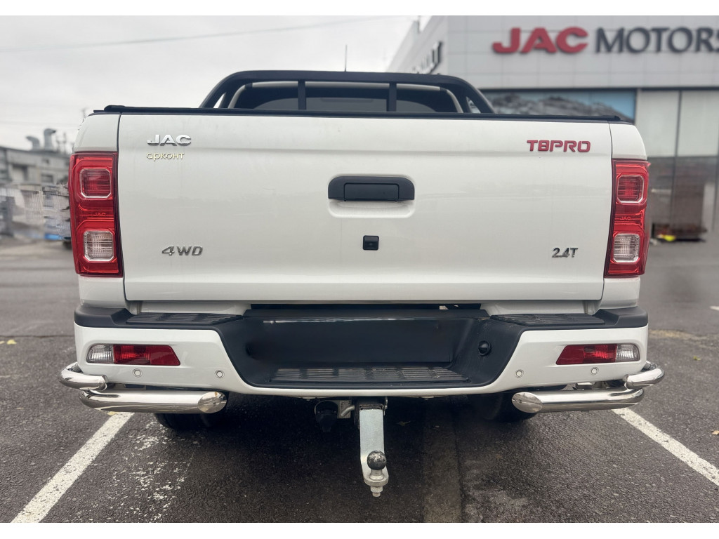 Защита заднего бампера угловая двойная Jac T8 Pro 2020