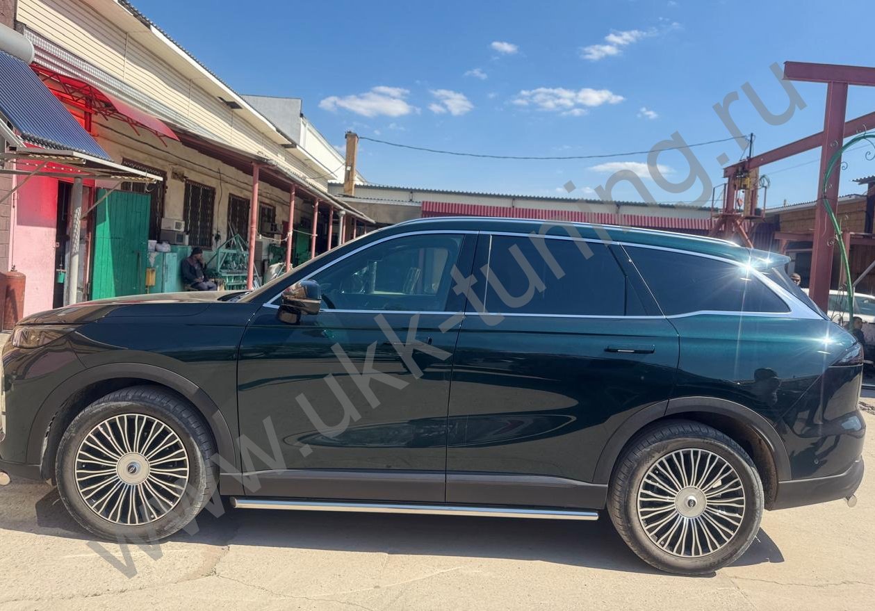 Боковые подножки Chery Tiggo 9 с 2024 труба