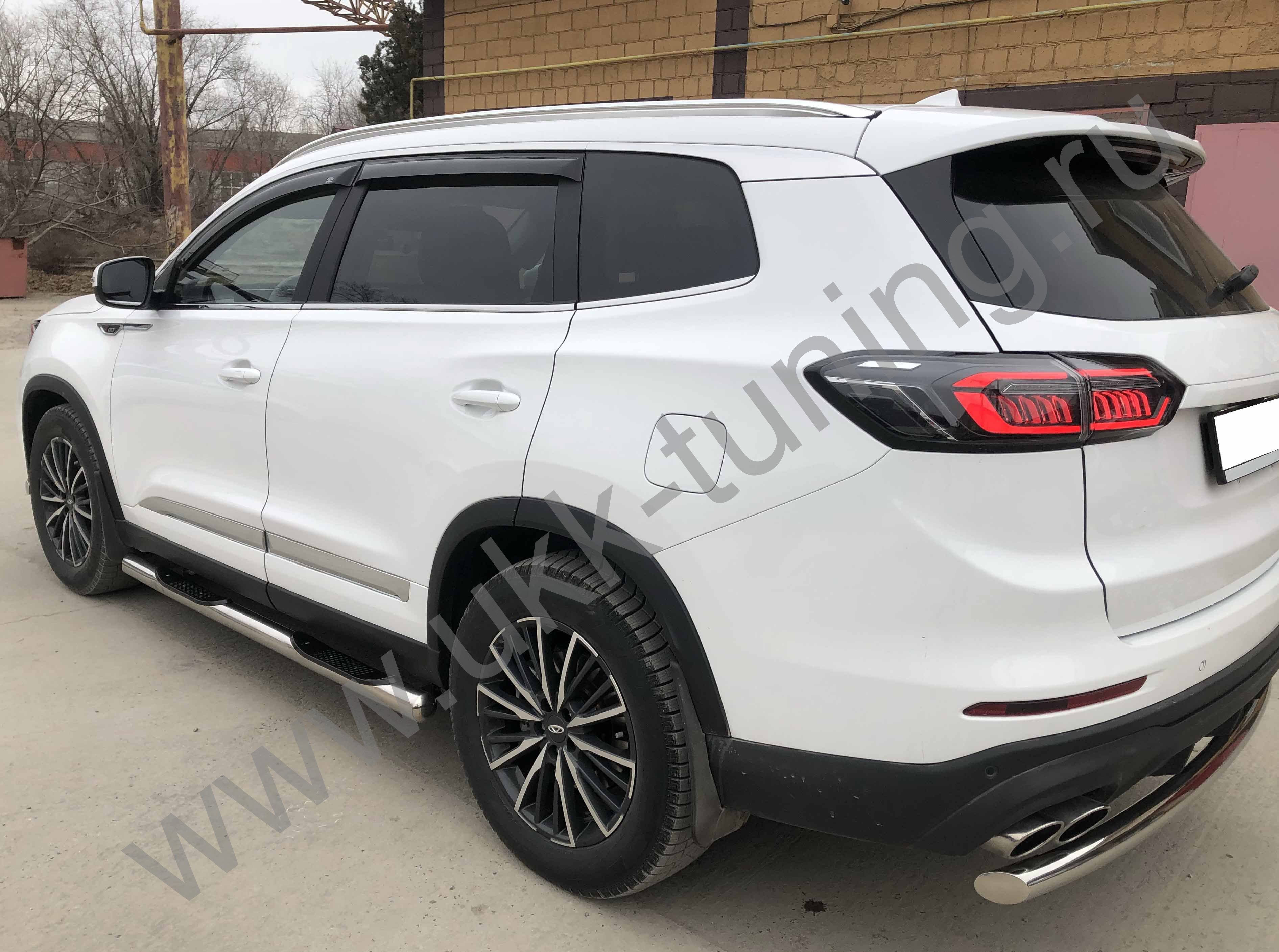 Боковые подножки Xcite X-Cross 8 с 2025 труба с проступью