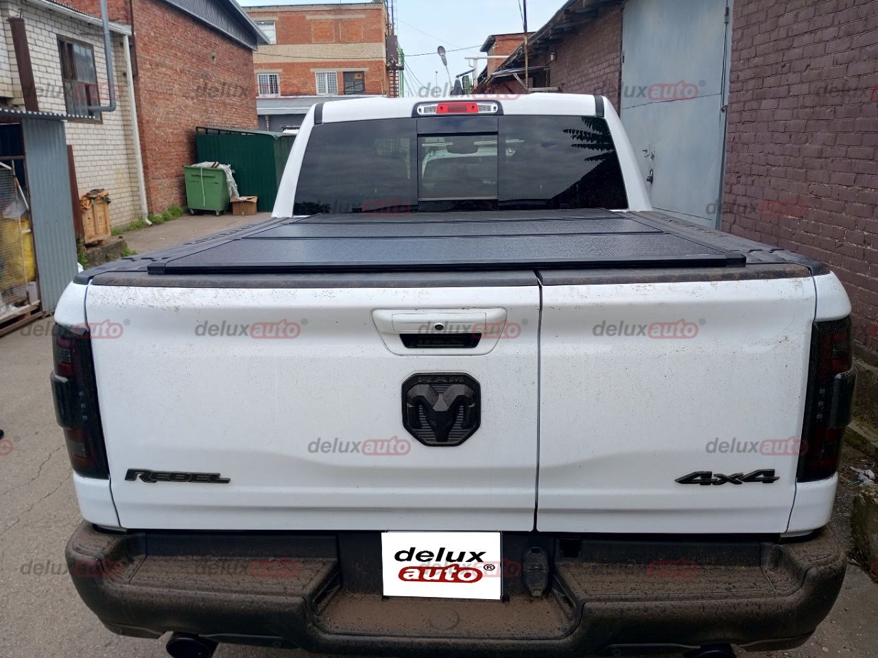 Крышка кузова Dodge Ram с 2008 трехсекционная, алюминиевая