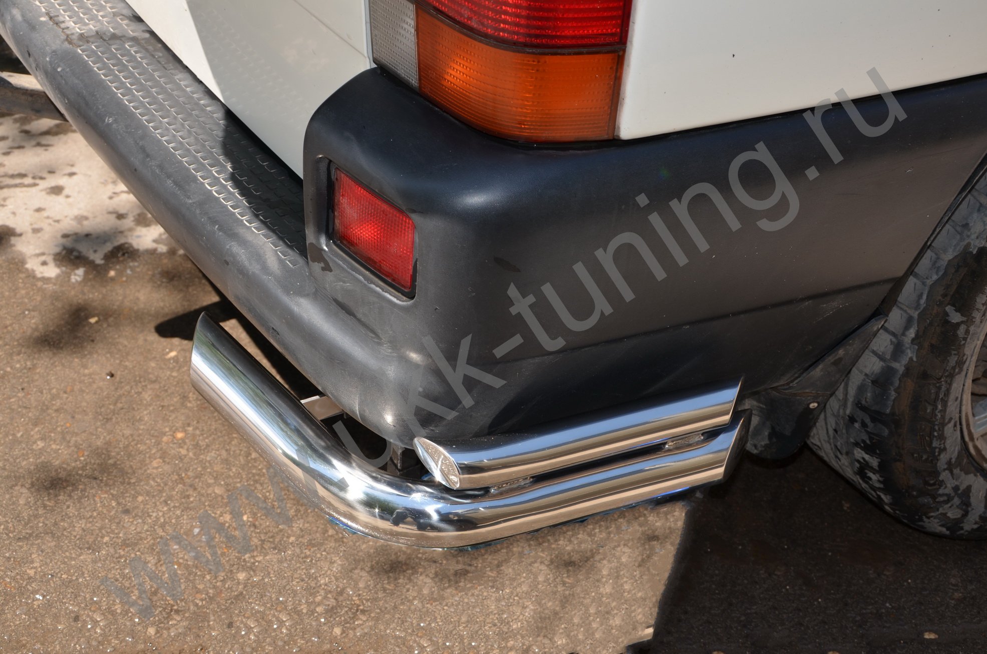 Защита заднего бампера угловая двойная Volkswagen T5 с 2003-2009