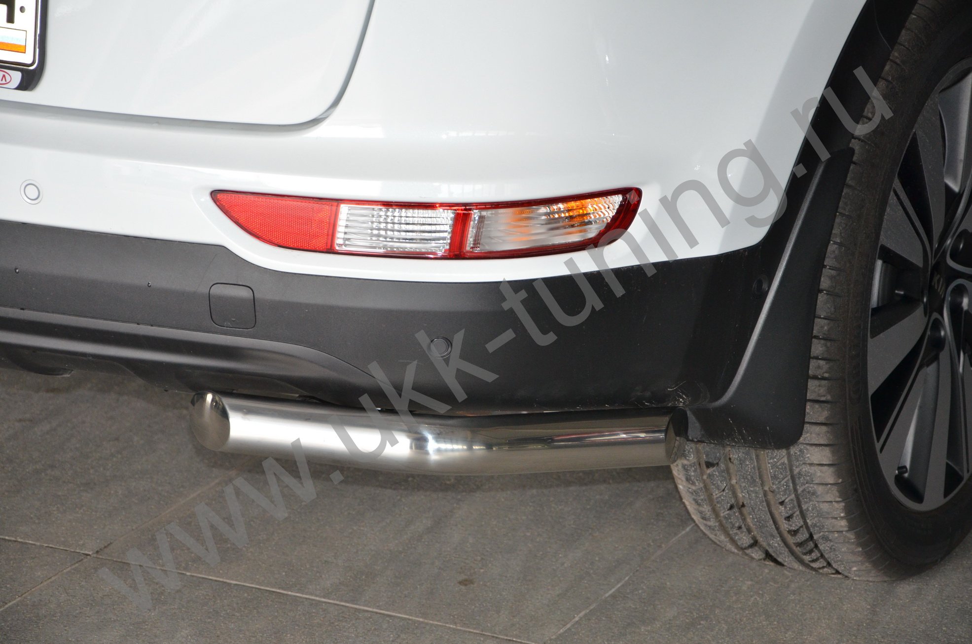 Защита заднего бампера угловая Kia Sportage 4 с 2015-2018