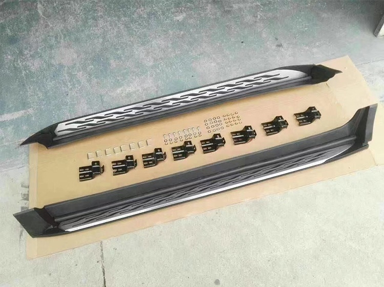 Боковые подножки Chevrolet Equinox (серебристые)