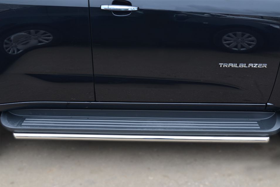 CHEVROLET Trailblazer 2013 Защита порогов d42 CTRT-001509 CHEVROLET Trailblazer 2013 Защита порогов d42 CTRT-001509