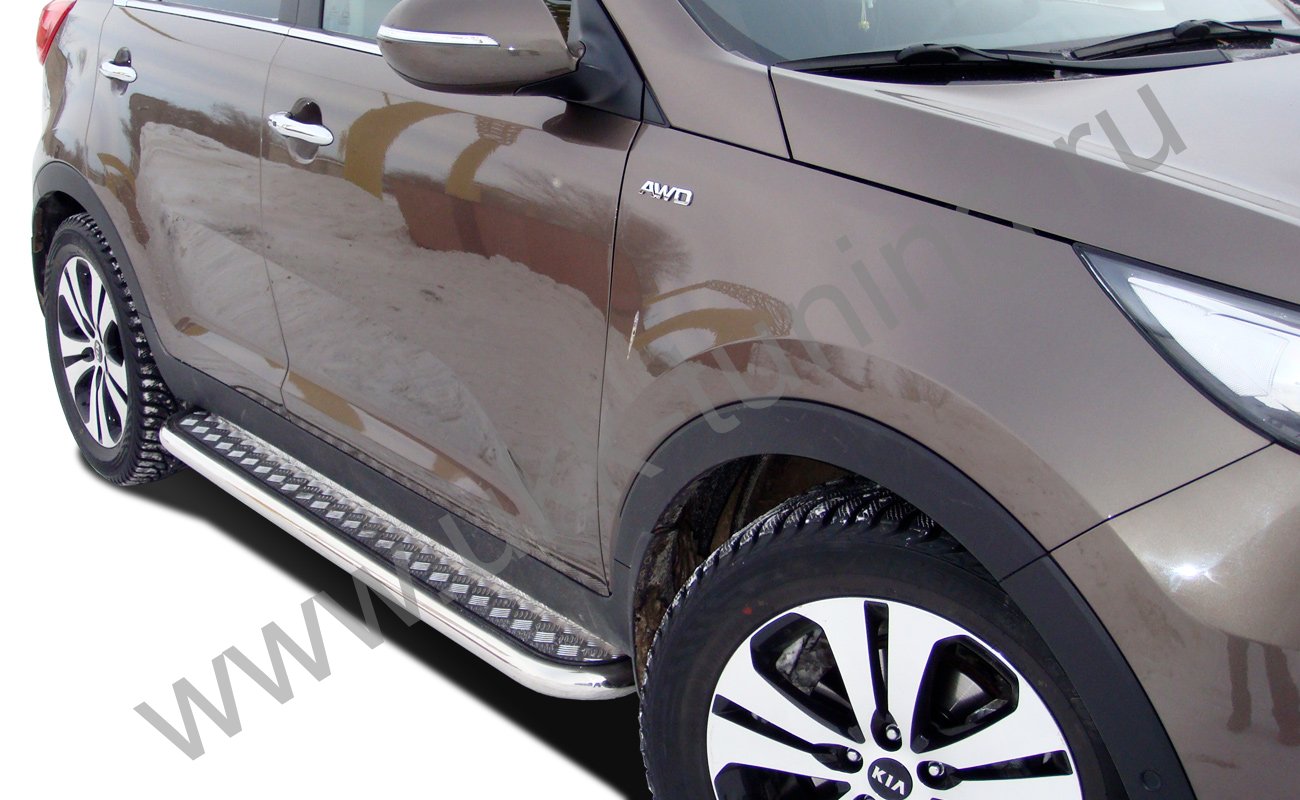 Боковые подножки Kia Sportage 3 с 2010-2015 с накладным листом