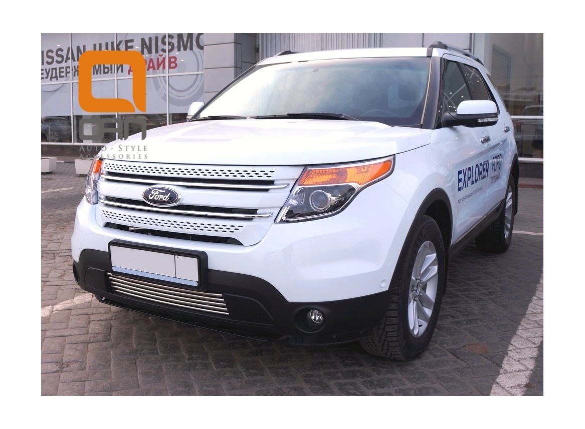 Решетка переднего бампера Ford Explorer 2011-2015