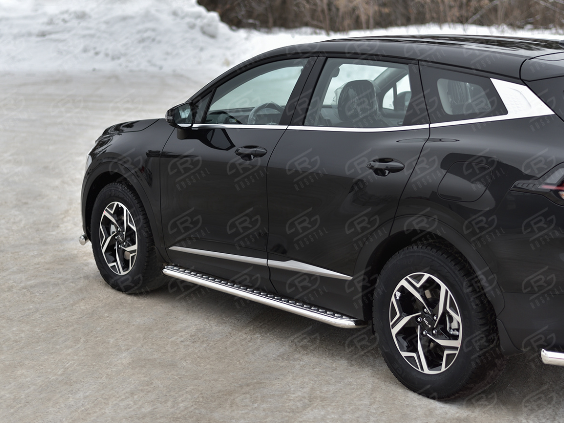 KIA SPORTAGE 2021 (кроме STYLE AND X-LINE) Пороги труба d42 с листом (лист алюм, проф нерж) (вариант 1)