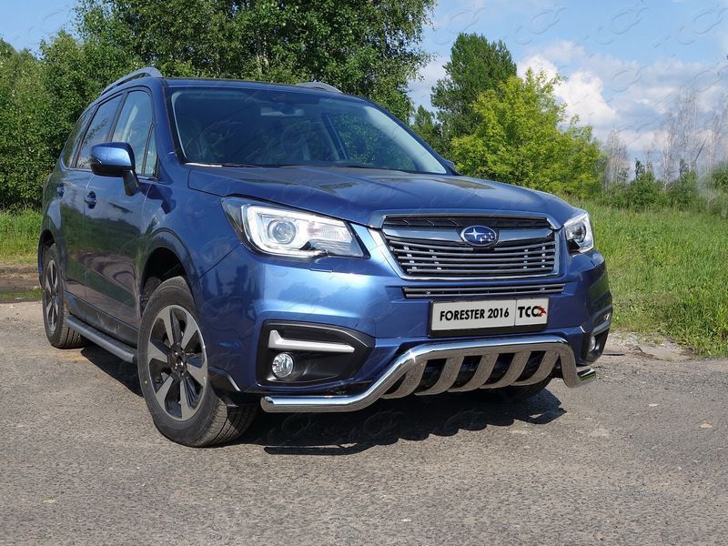Решетка радиатора верхняя 12 мм для SUBARU Forester 2016-