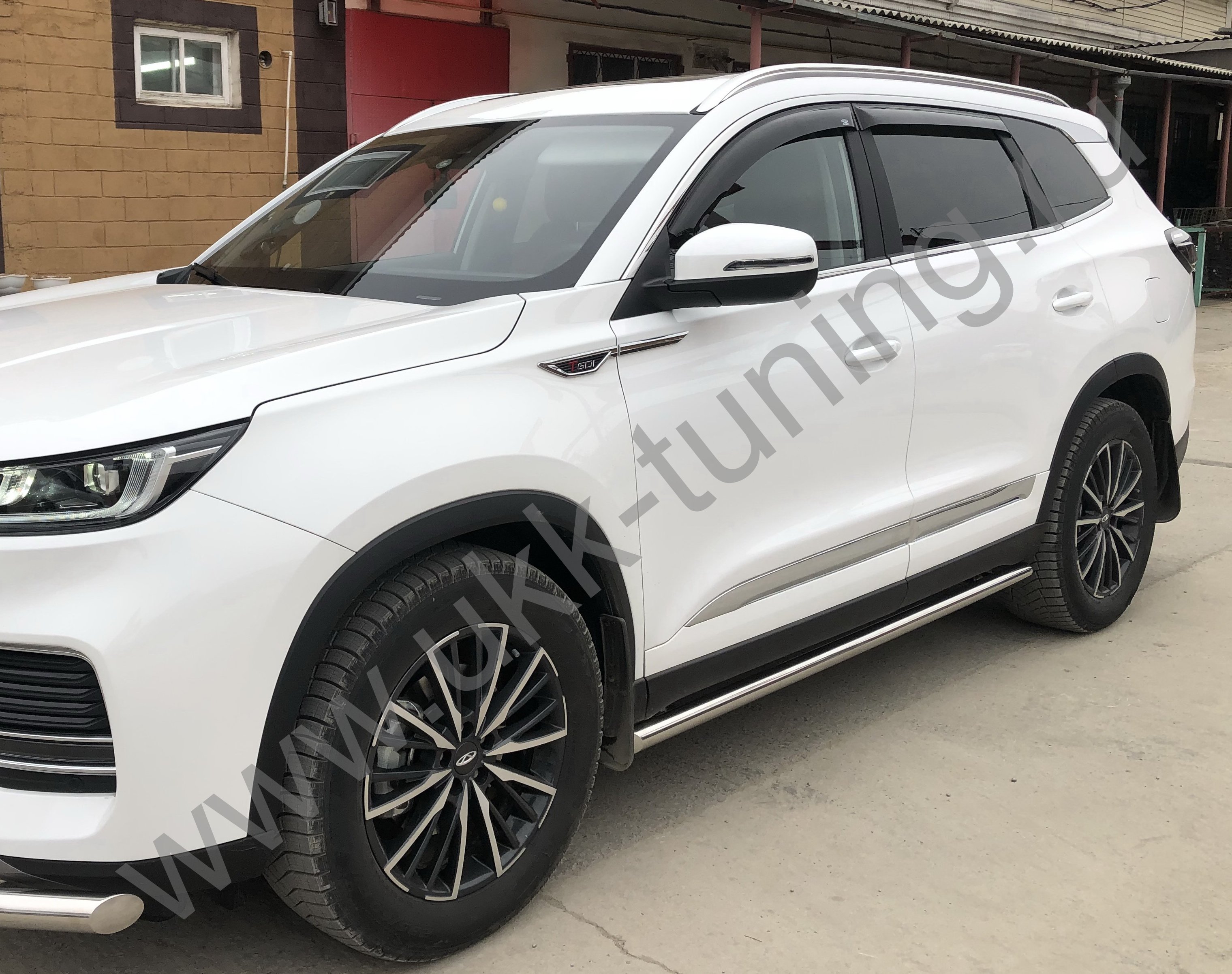 Боковые подножки Xcite X-Cross 8 с 2025 труба