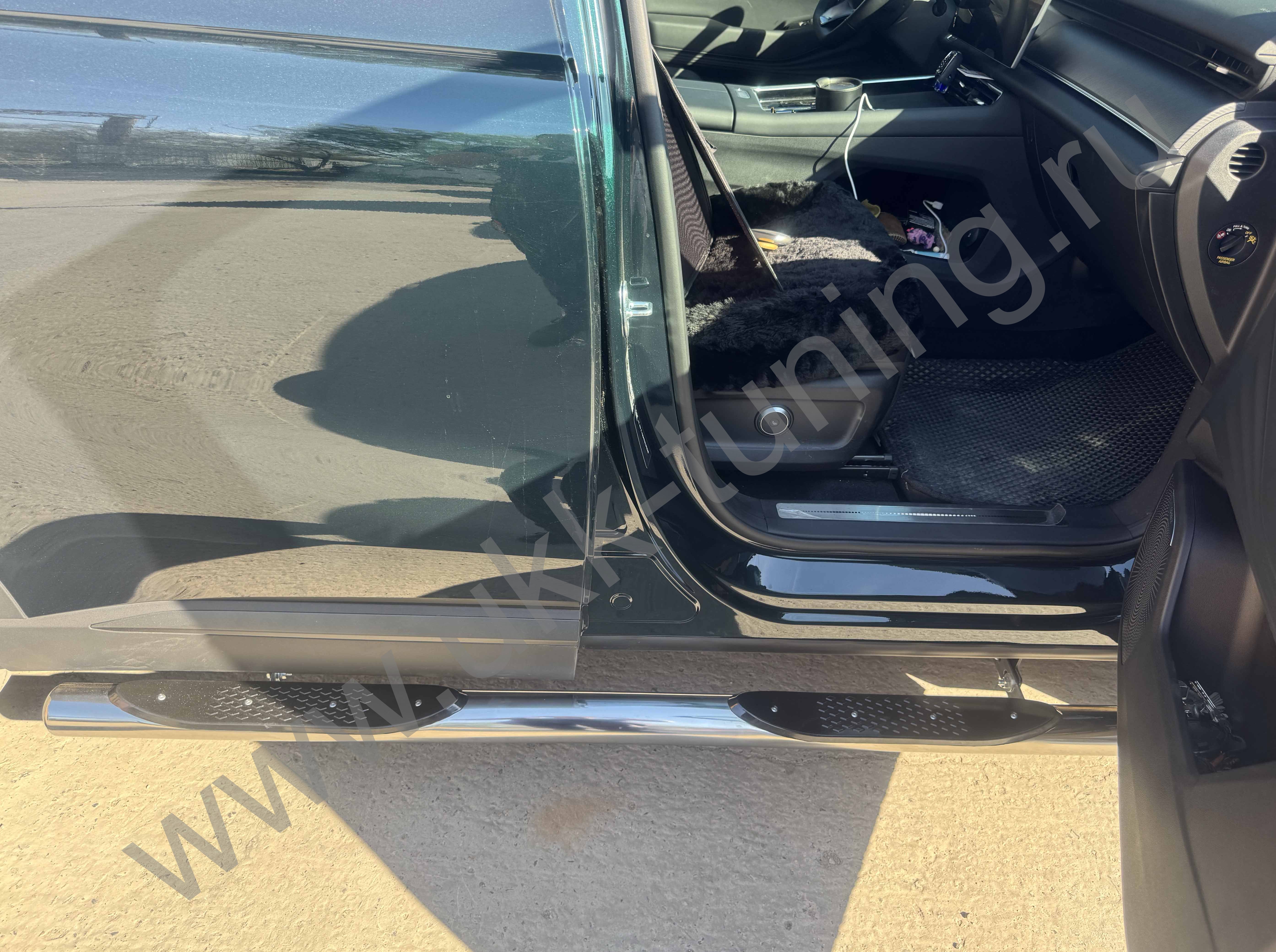 Боковые подножки Chery Tiggo 9 с 2024 труба с проступью