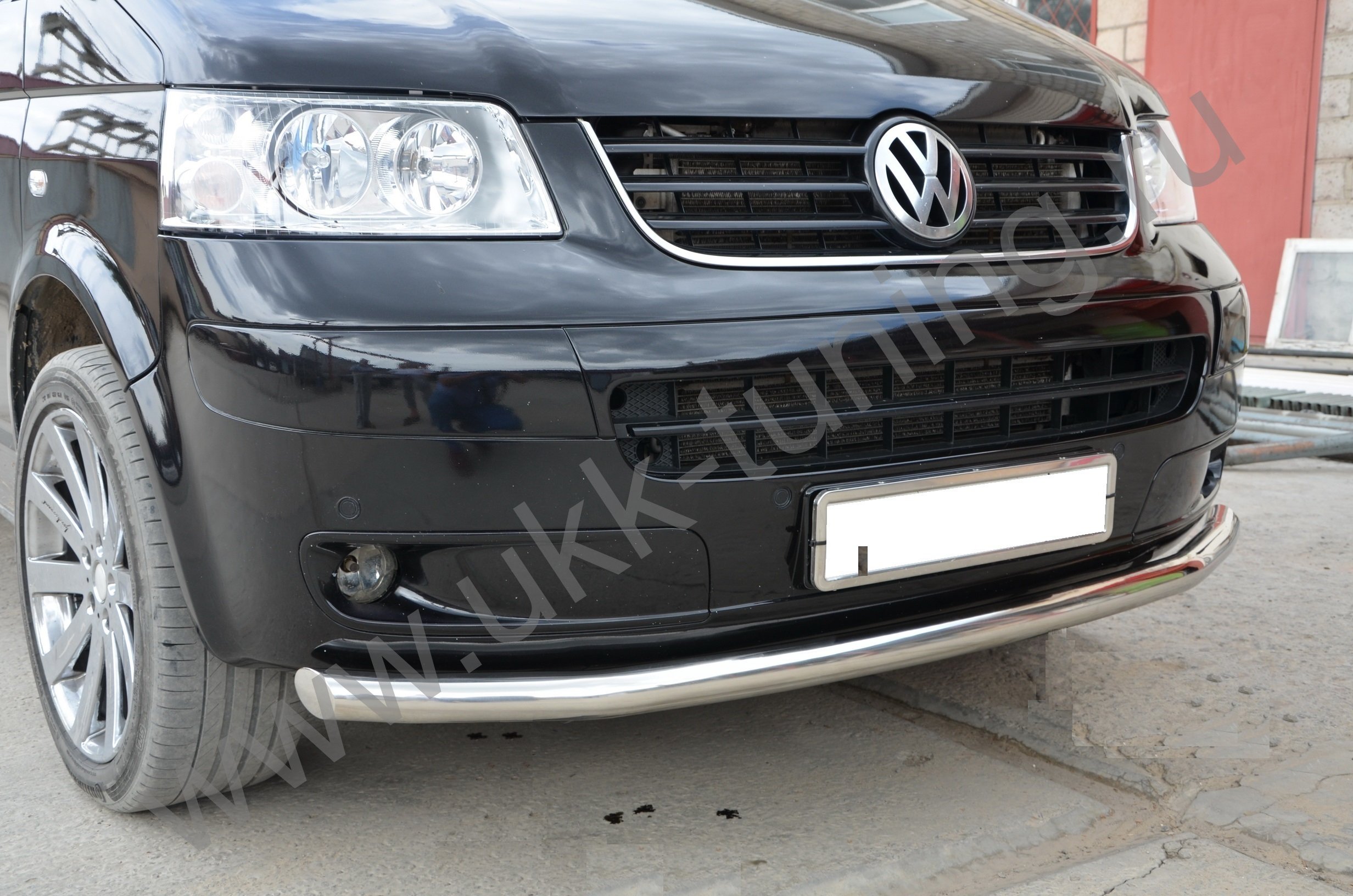 Защита переднего бампера Volkswagen T5 с 2003-2009