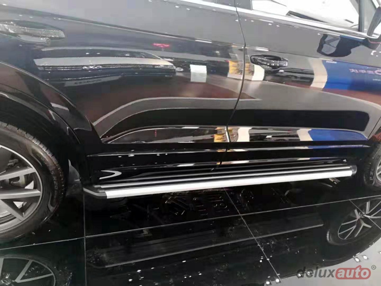 Боковые подножки Volkswagen Touareg с 2018