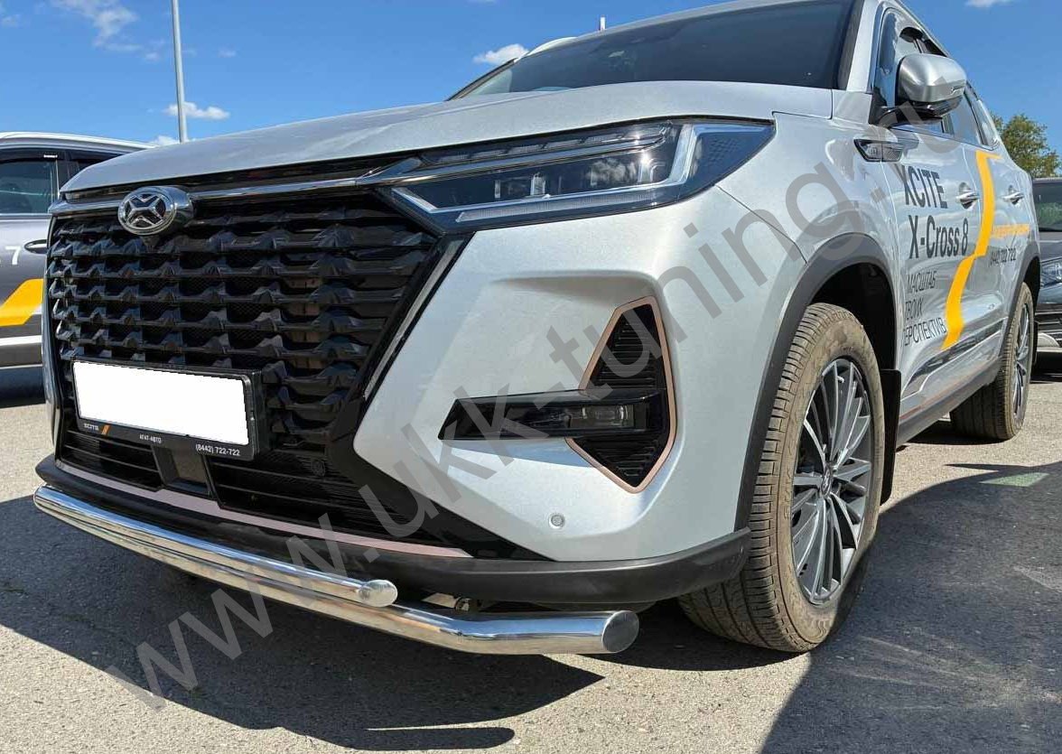 Защита переднего бампера двойная Xcite X-Cross 8 с 2025