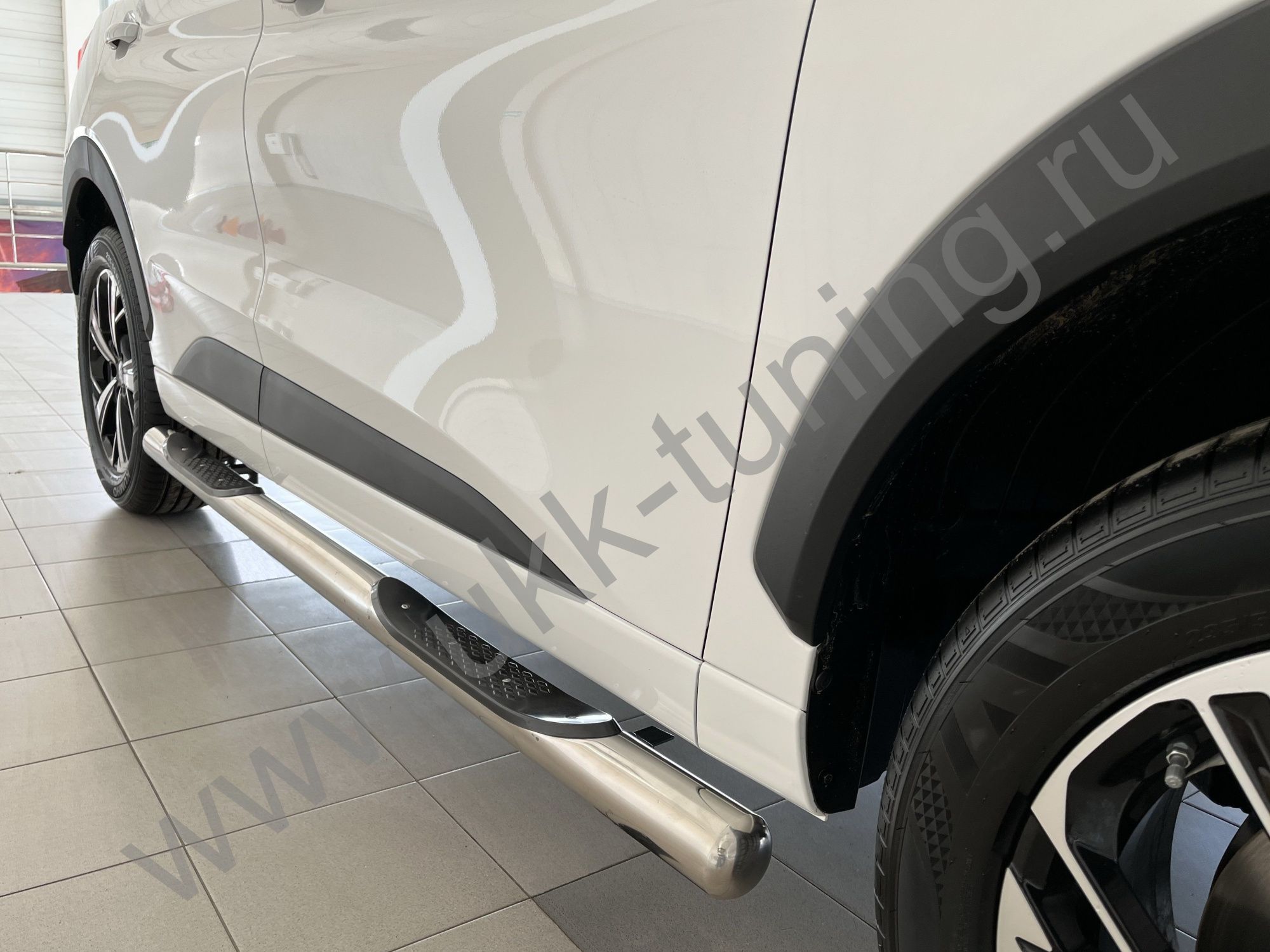 Пороги труба с проступью JAC JS6 2022