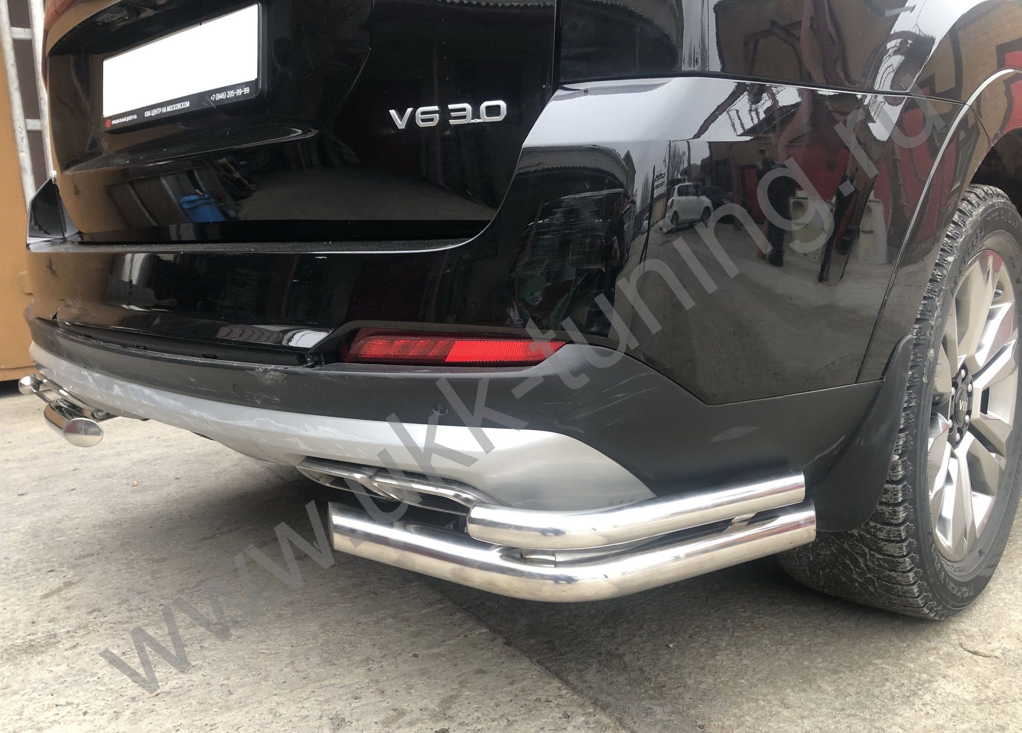 Защита заднего бампера Kia Mohave с 2021 угловая двойная