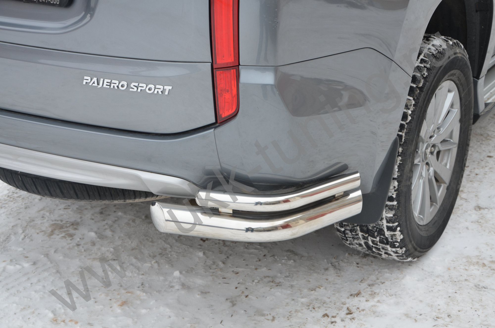 Защита заднего бампера угловая двойная Mitsubishi Pajero Sport с 2017 Защита заднего бампера угловая двойная Mitsubishi Pajero Sport с 2017