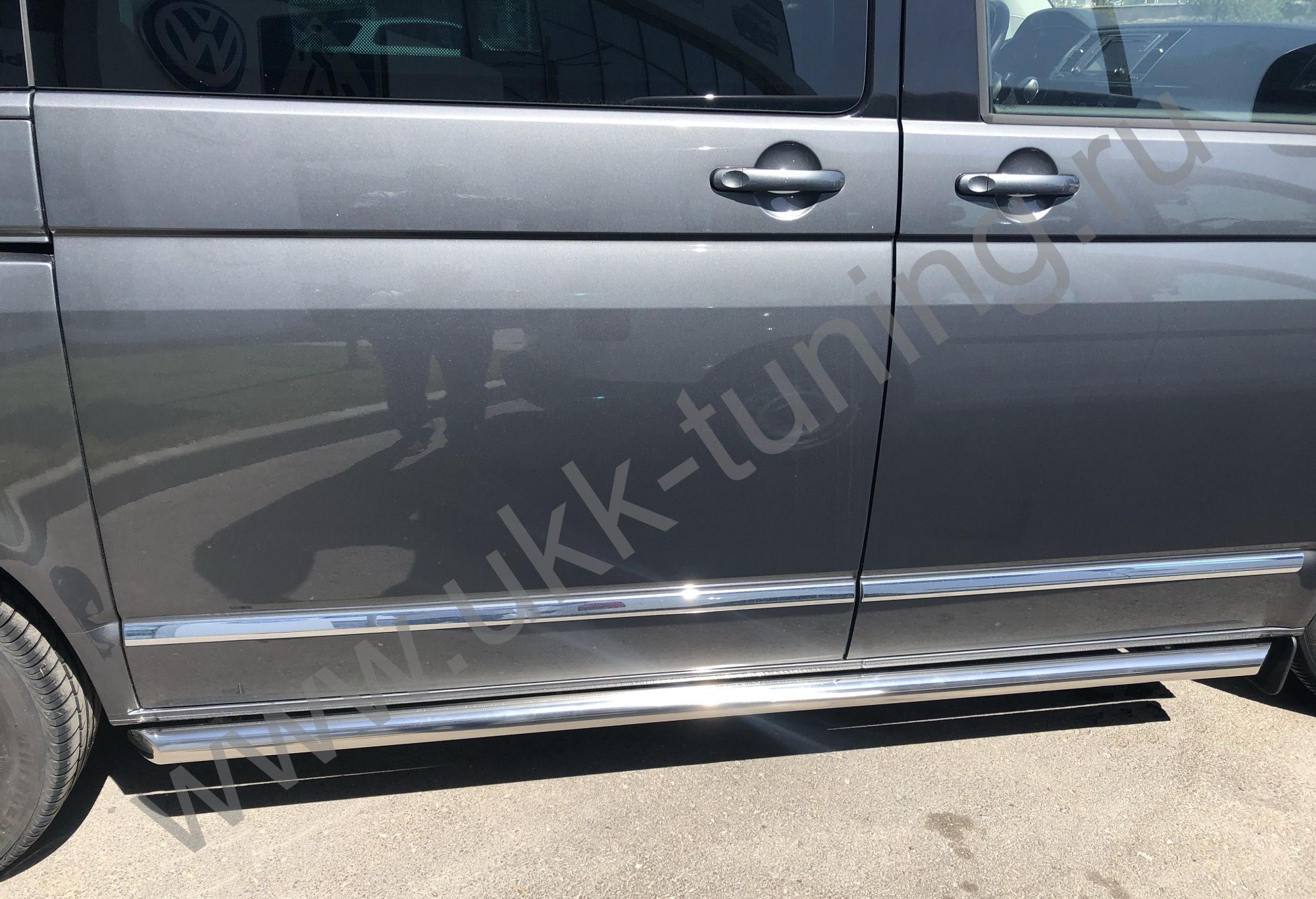 Боковые подножки Volkswagen T5 с 2003-2009 труба