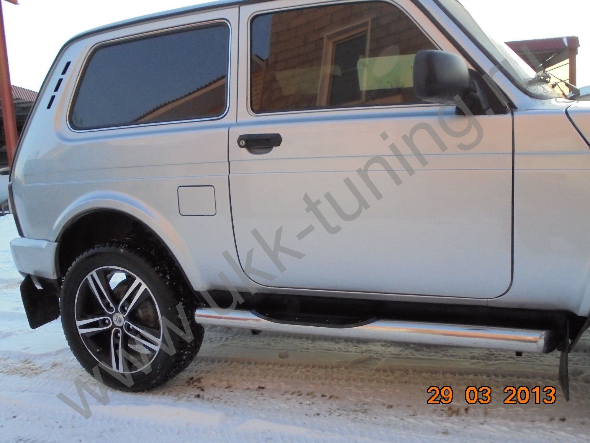 Пороги труба с проступью Lada Niva 2121 УРБАН с 2014 Пороги труба с проступью Lada Niva 2121 УРБАН с 2014