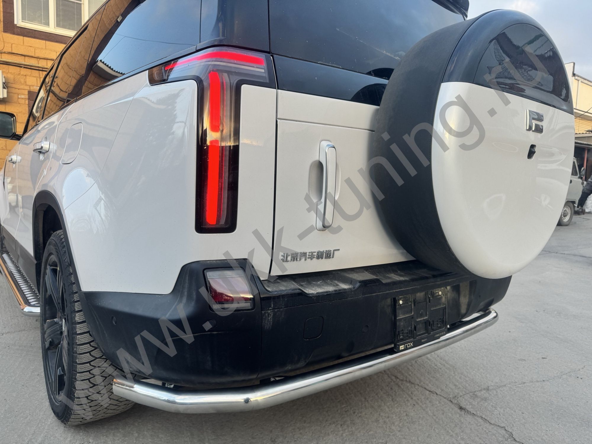 Защита заднего бампера угловая большая ROX 01