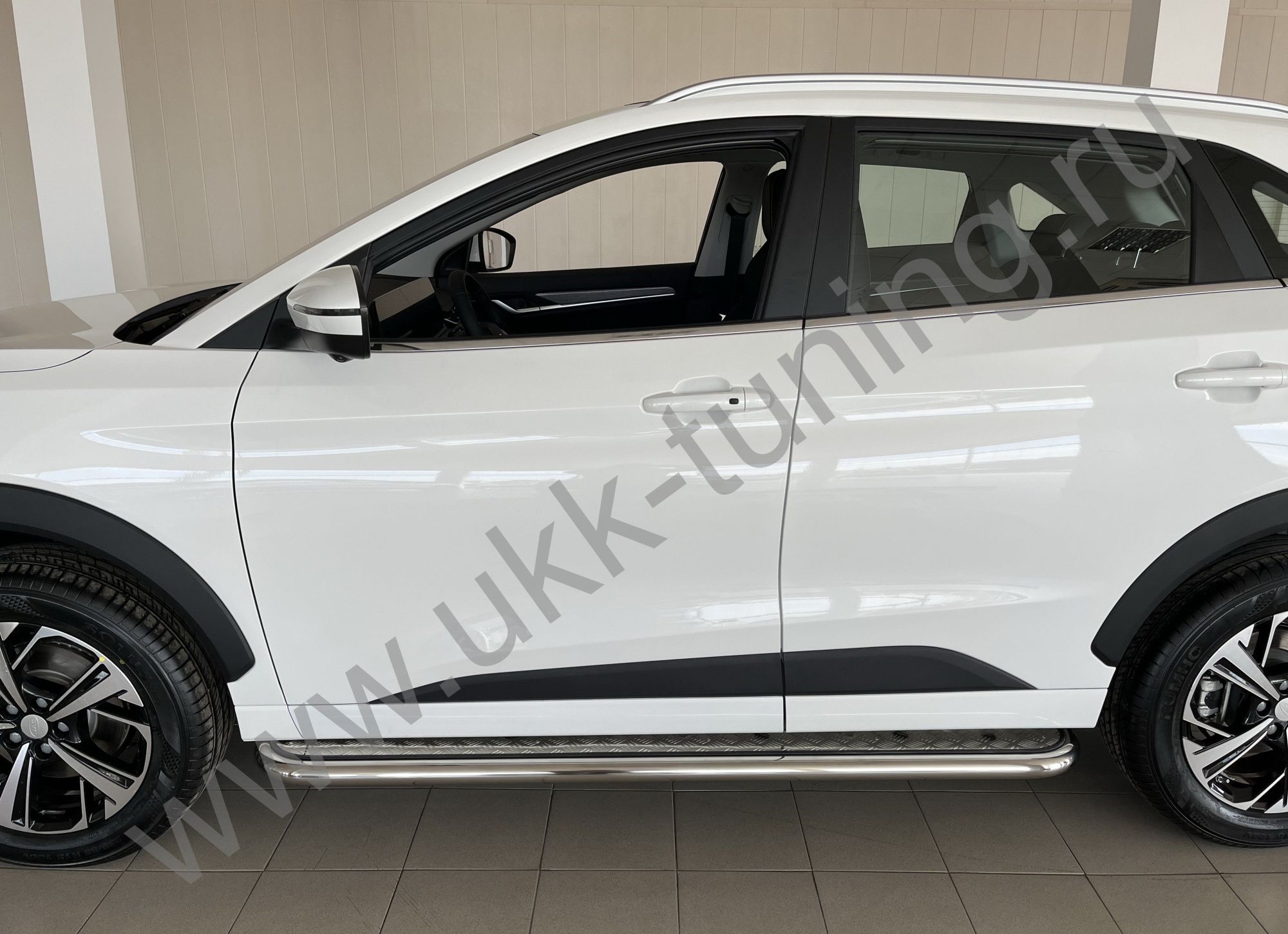 Пороги с накладным листом JAC JS6 2022