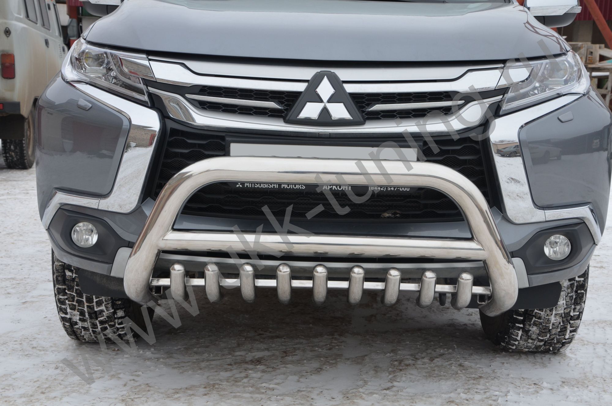 Защита переднего бампера скоба низкая+акула Mitsubishi Pajero Sport с 2017 Защита переднего бампера скоба низкая+акула Mitsubishi Pajero Sport с 2017