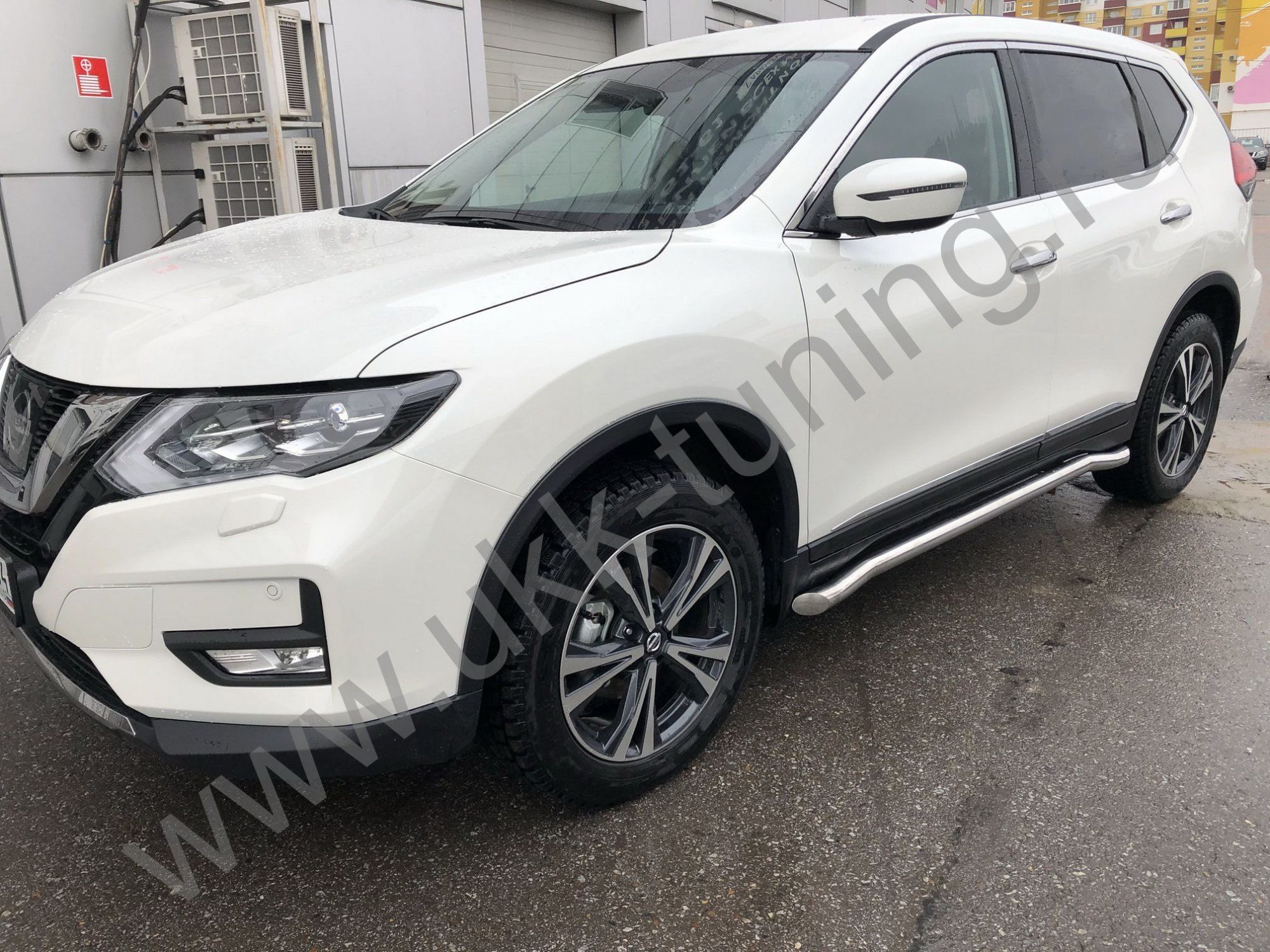 Защита штатного порога труба Nissan X-trail с 2018 (рестайлинг)