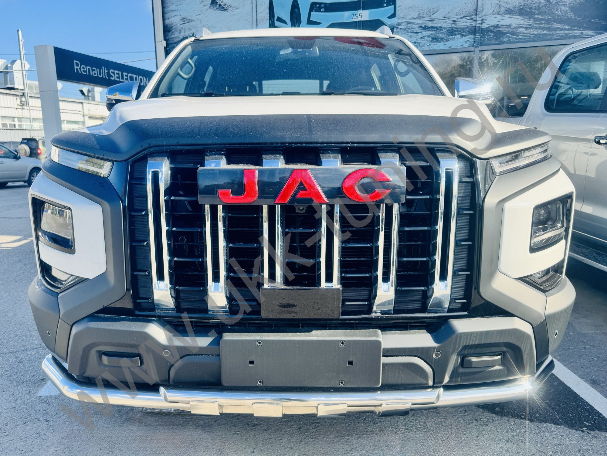 Защита переднего бампера двойная с перемычками JAC T9 с 2021