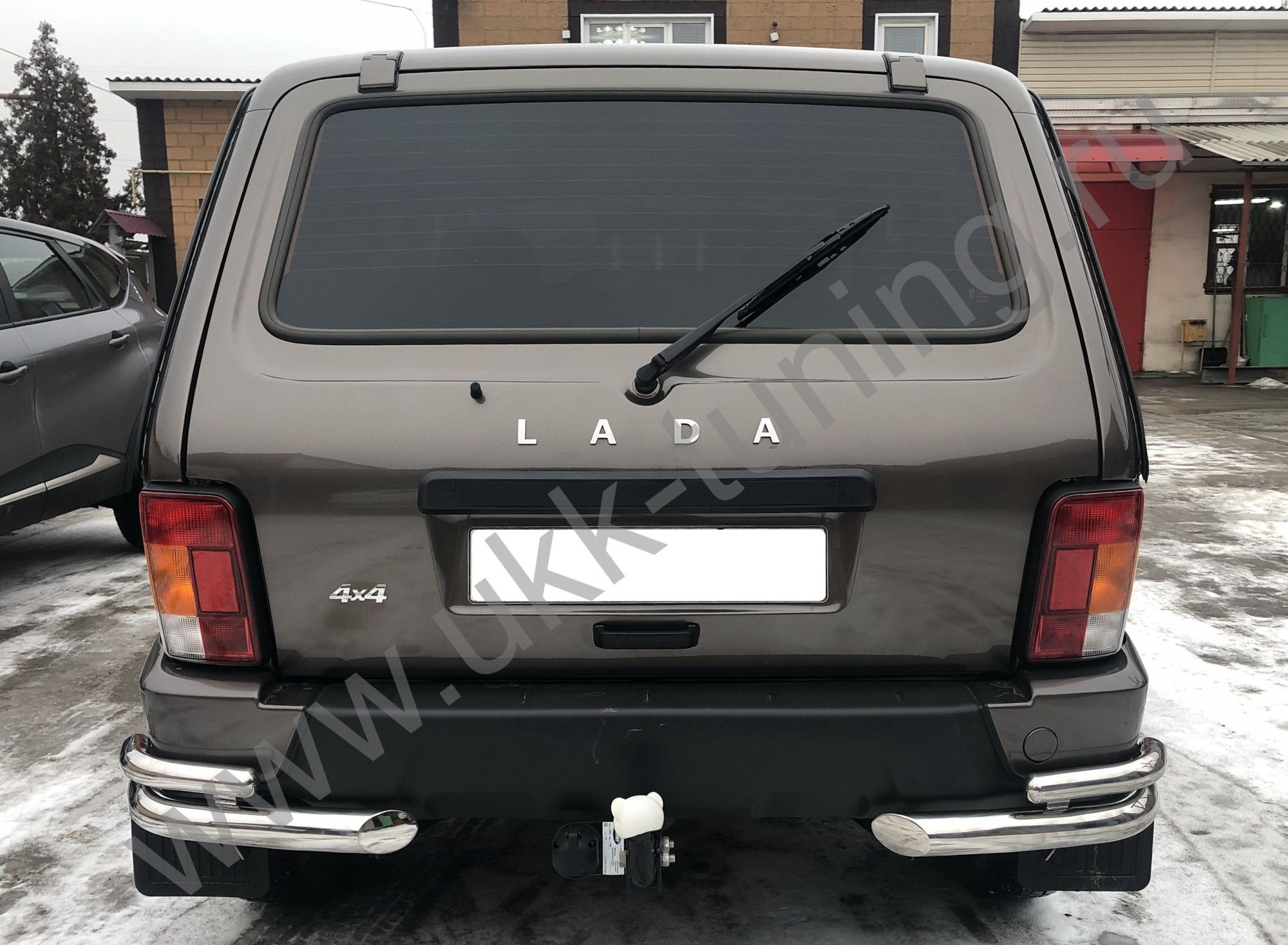 Защита заднего бампера угловая двойная Lada Niva 2121 УРБАН с 2014 Защита заднего бампера угловая двойная Lada Niva 2121 УРБАН с 2014